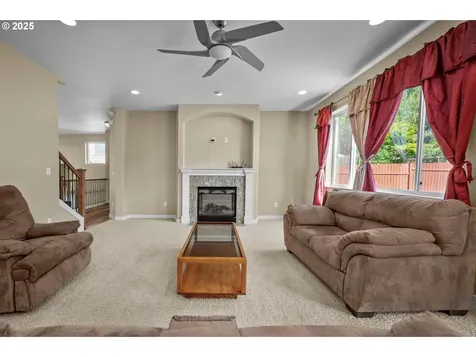 13061 SE Meadehill Avenue Happy Valley OR 97086