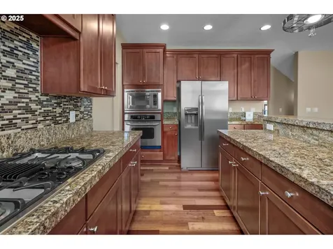 13061 SE Meadehill Avenue Happy Valley OR 97086
