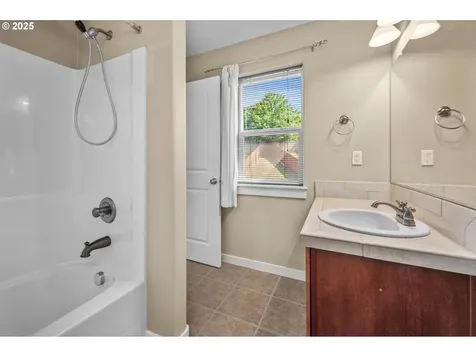 13061 SE Meadehill Avenue Happy Valley OR 97086