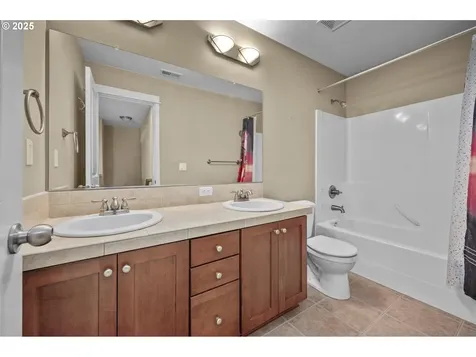 13061 SE Meadehill Avenue Happy Valley OR 97086