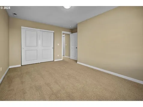 13061 SE Meadehill Avenue Happy Valley OR 97086