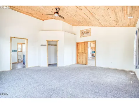 946 N Echo Mountain Road Otis OR 97368