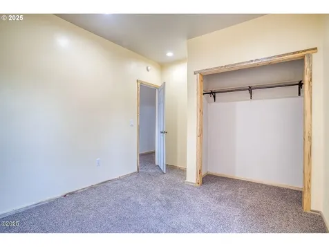 946 N Echo Mountain Road Otis OR 97368