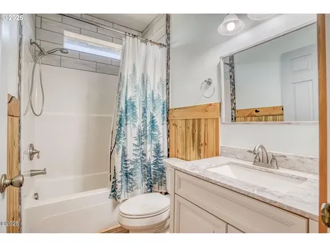 946 N Echo Mountain Road Otis OR 97368