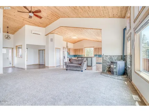 946 N Echo Mountain Road Otis OR 97368