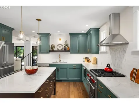 203 SW Kingston Avenue Portland OR 97205