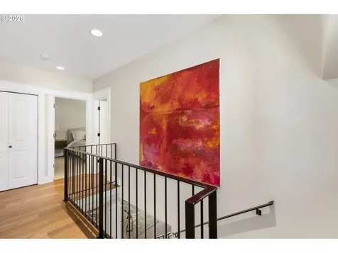 203 SW Kingston Avenue Portland OR 97205