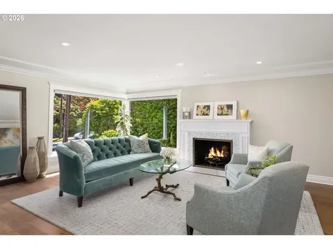 203 SW Kingston Avenue Portland OR 97205