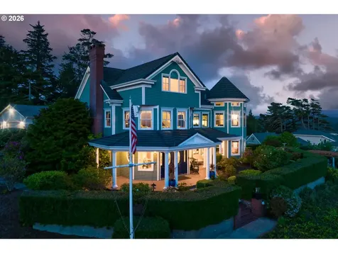 930 NW Highland Drive Waldport OR 97394