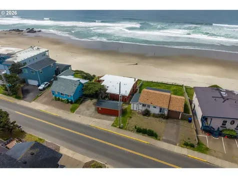 1923 NW Harbor Avenue Lincoln City OR 97367