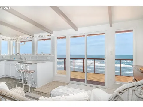 1923 NW Harbor Avenue Lincoln City OR 97367