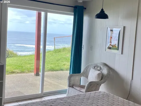 1923 NW Harbor Avenue Lincoln City OR 97367