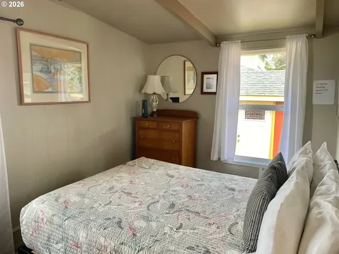 1923 NW Harbor Avenue Lincoln City OR 97367