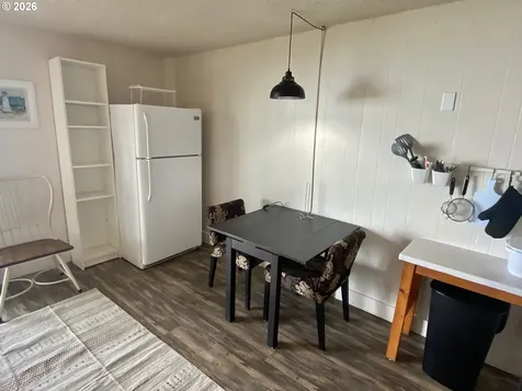 1923 NW Harbor Avenue Lincoln City OR 97367