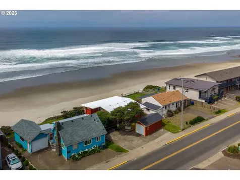 1923 NW Harbor Avenue Lincoln City OR 97367