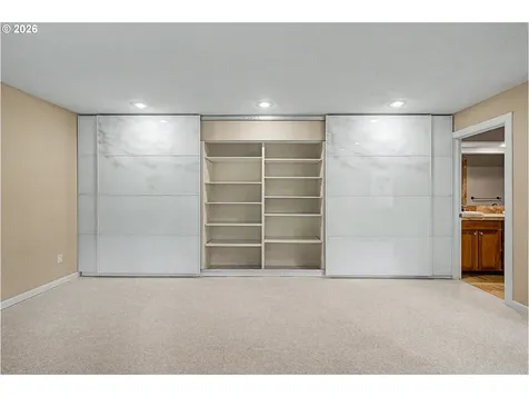 9940 SW Terwilliger Boulevard Portland OR 97219