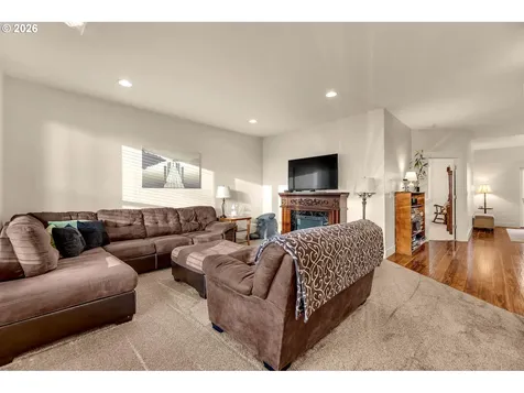 3182 44th Street Washougal WA 98671