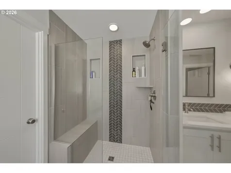 207 W Laurel Street Washougal WA 98671