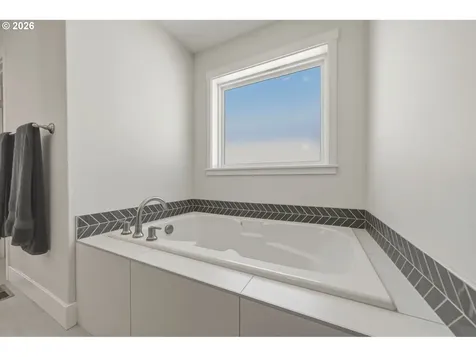 207 W Laurel Street Washougal WA 98671