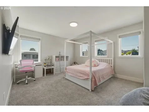 207 W Laurel Street Washougal WA 98671