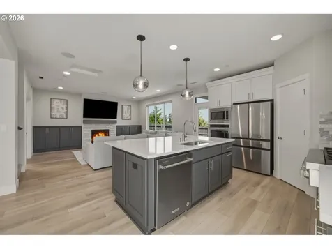 207 W Laurel Street Washougal WA 98671