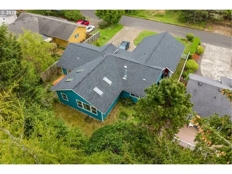 640 SW Kelsie Lane Waldport OR 97394