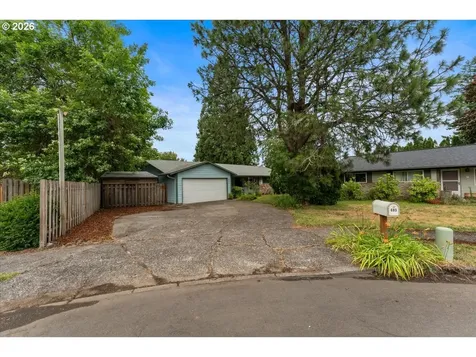685 SW 20th Circle Troutdale OR 97060