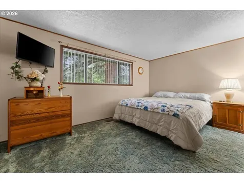685 SW 20th Circle Troutdale OR 97060