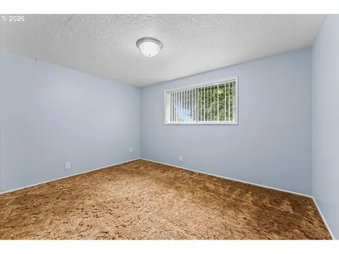 685 SW 20th Circle Troutdale OR 97060