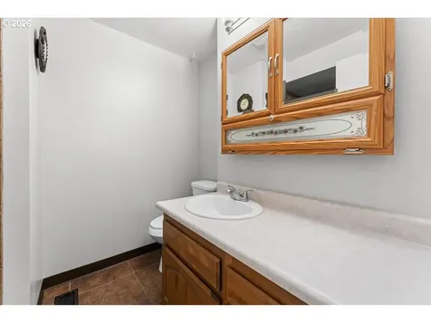 685 SW 20th Circle Troutdale OR 97060