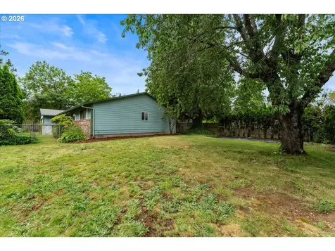 685 SW 20th Circle Troutdale OR 97060
