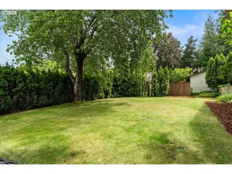 685 SW 20th Circle Troutdale OR 97060