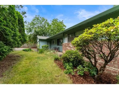 685 SW 20th Circle Troutdale OR 97060