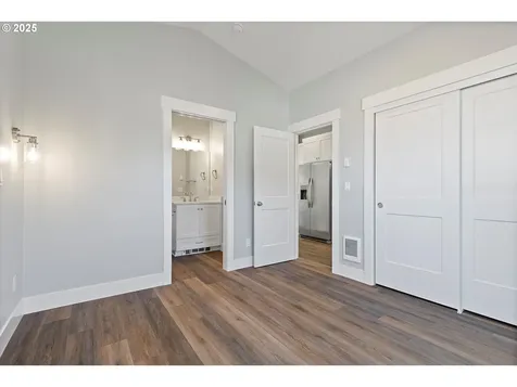 333 SE Oar Avenue Lincoln City OR 97367