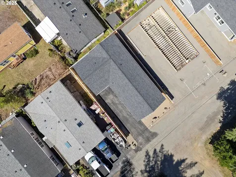 333 SE Oar Avenue Lincoln City OR 97367