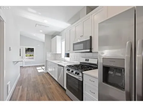 333 SE Oar Avenue Lincoln City OR 97367