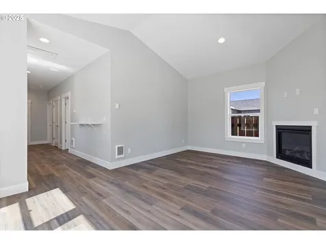 333 SE Oar Avenue Lincoln City OR 97367