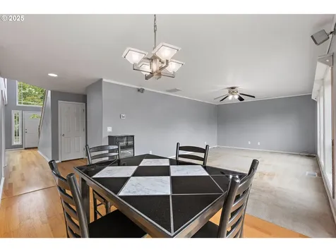 672 Merlot Avenue NE Keizer OR 97303