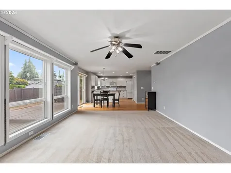 672 Merlot Avenue NE Keizer OR 97303