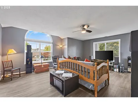 672 Merlot Avenue NE Keizer OR 97303