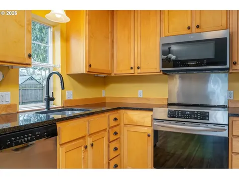 8265 N Fiske Avenue Portland OR 97203