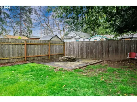 8265 N Fiske Avenue Portland OR 97203