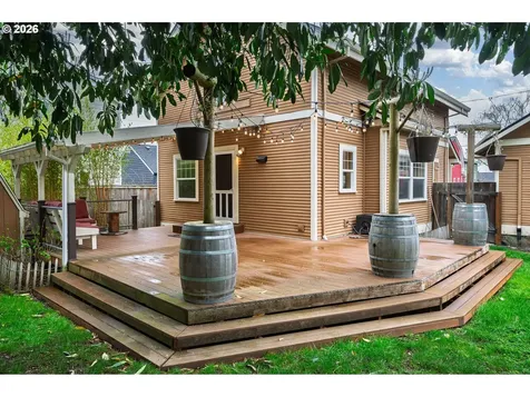 8265 N Fiske Avenue Portland OR 97203