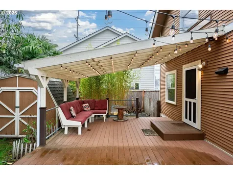 8265 N Fiske Avenue Portland OR 97203