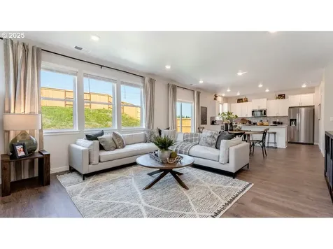 9209 SE Azalea Street Happy Valley OR 97086