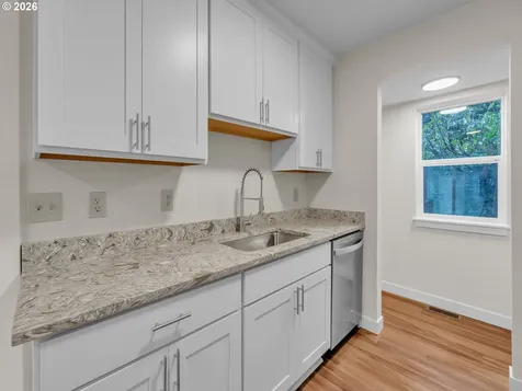3862 SE Ivon Street Portland OR 97202