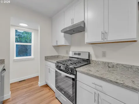 3862 SE Ivon Street Portland OR 97202