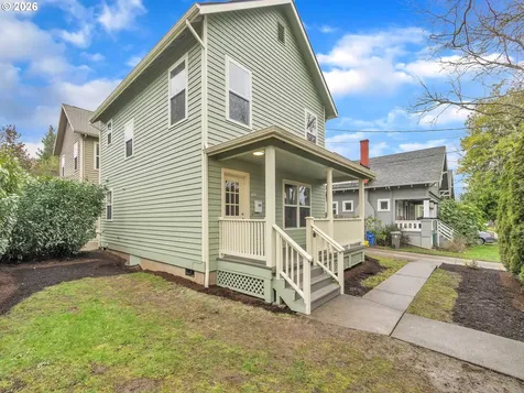 3862 SE Ivon Street Portland OR 97202