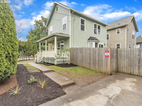 3862 SE Ivon Street Portland OR 97202