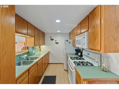 770 18th Avenue Coos Bay OR 97420